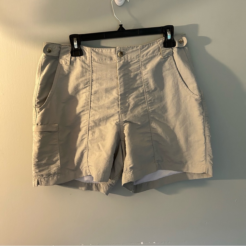 Columbia Women’s Outdoor Shorts Nylon Material Size M
